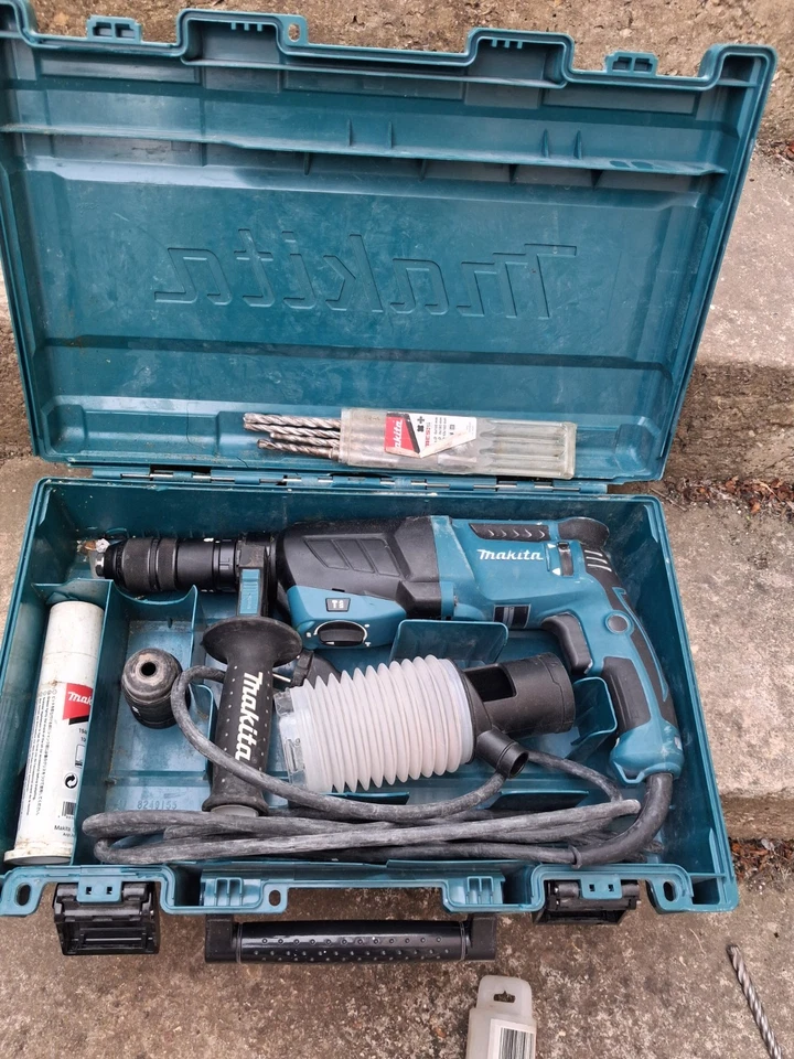 MAKITA PERFORATEUR PERCEUSE HR 2630T - Photo 1/4