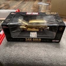 RACING CHAMPIONS 24K GOLD PLATED HOT ROD REFLECTIONS IN GOLD 1:24  (box18)