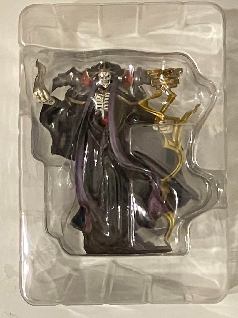 Overlord Vol.14 The Witch Of The Falling Kingdom Ainz Ooal Gown