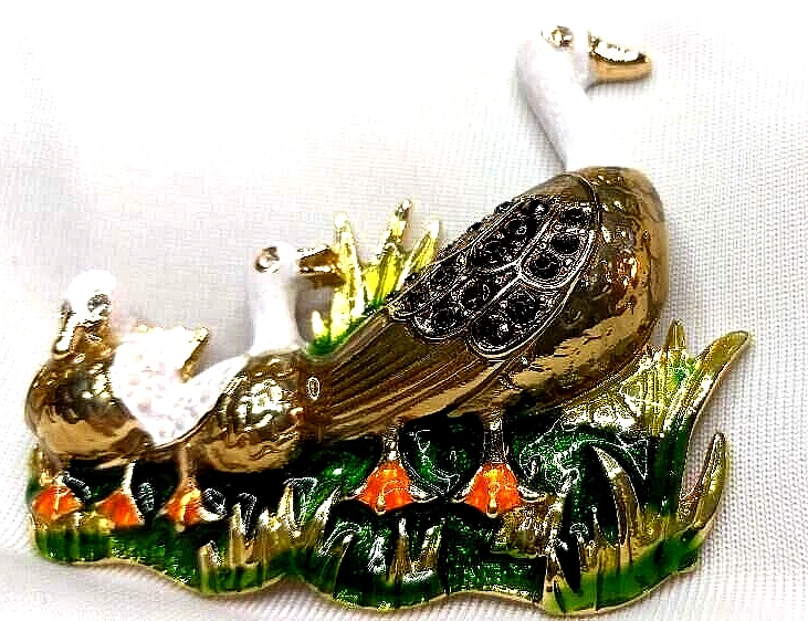 Napier Duck Family Easter Duckies Parade Brooch Pin NEW w Box Gold Tone - Image 4 of 4