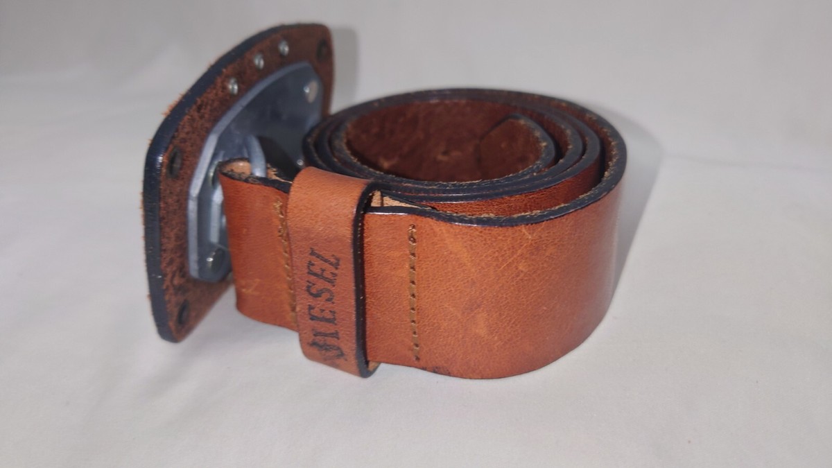 DIESELヴィンテージベルト　made in Italia D Diesel Made In Italy 100% Leather Large Buckle RN93243