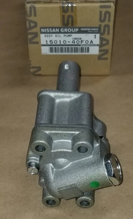 Bomba de aceite Nissan 15010-40F0A para camión KA24E SOHC 89-90 S13 + 89-97 D21 Foto 2 de 3