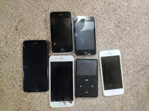 Apple iPhone S / 5 / 7 / 3gs iPod 30gb i Pod i Phone Lot Of 6 - Picture 1 of 13
