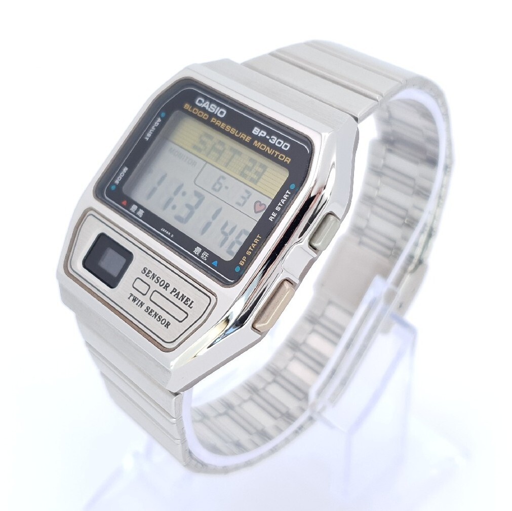 CASIO BP-300 BLOOD PRESSURE MONITOR VINTAGE DIGITAL WATCH JAPAN
