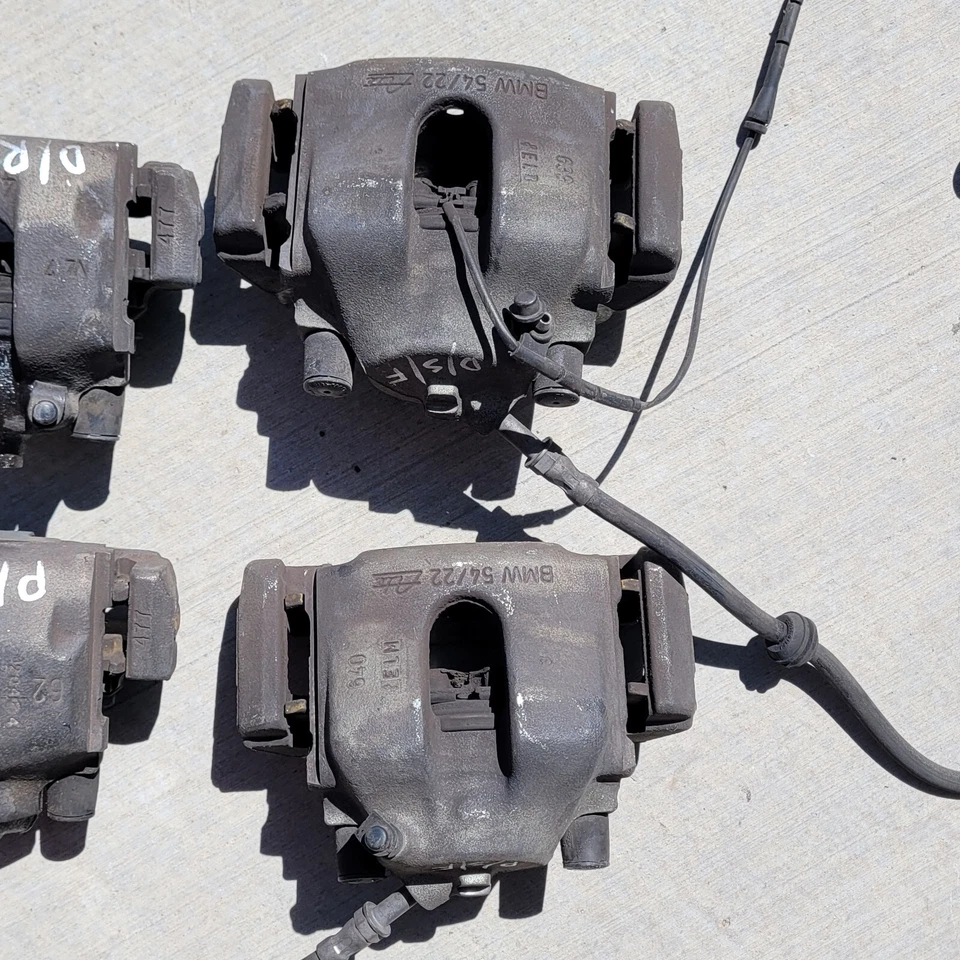 Juego de pinzas de freno de disco BMW Z4 2005 delanteras traseras izquierda derecha OEM - envío rápido - Foto 2 de 4