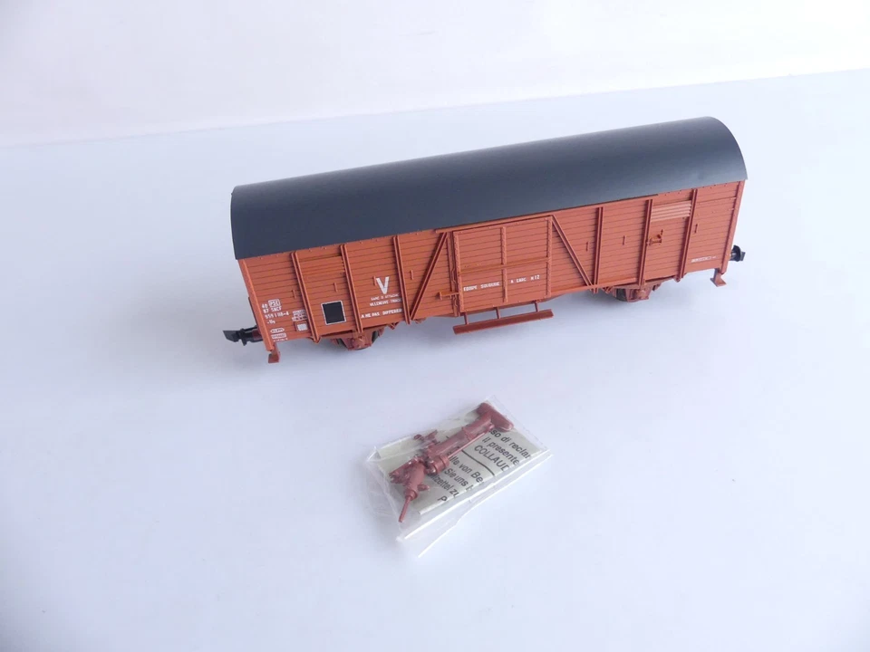 46153 ROCO HO WAGON COUVERT A ESSIEUX SNCF GARE D'ATTACHEMENT VILLNEUVE - Photo 2/3