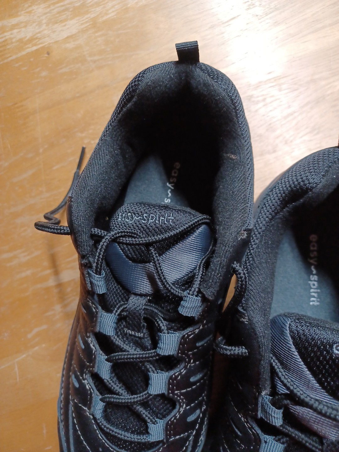 Women's Sneakers Easy Spirit New No Tags All Black Size 9.5 M