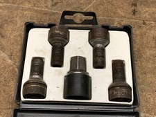 Mercedes-Benz E W212 Radschraubensatz Sicherung B66470155 2.10 Diesel 33387934