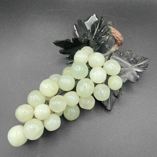 Vintage Green Jade Grapes Bunch Jade Leaves Mid Century