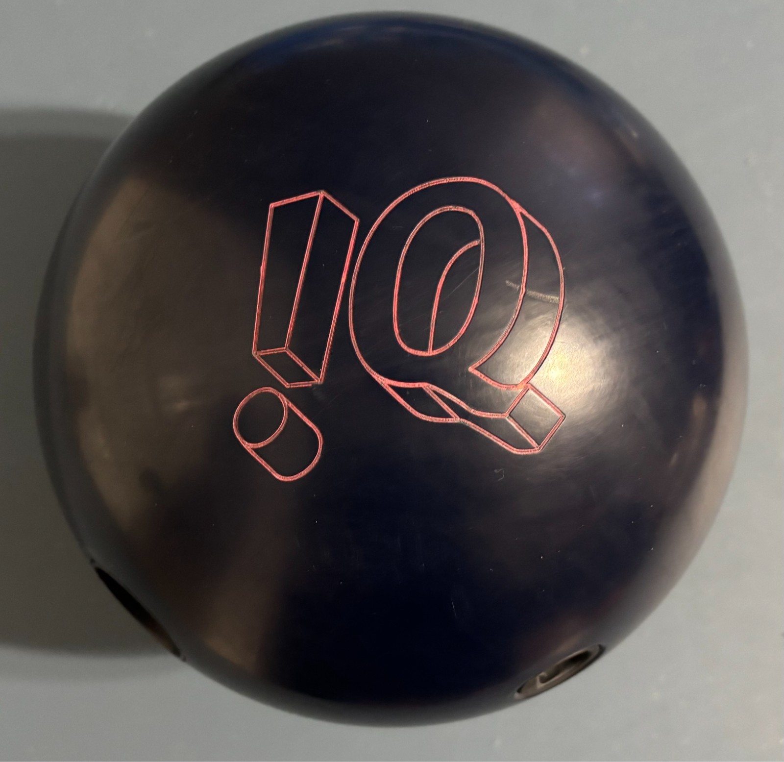 Storm IQ Tour Solid Bowling Ball - Used - 15 LB