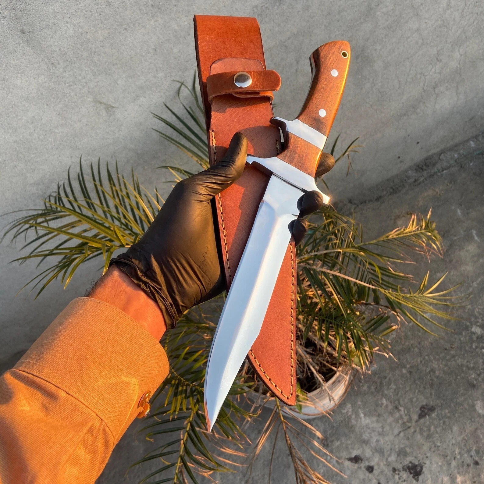 CUSTOM MADE D2 STEEL BLADE bowie hunting knife with leather sheath