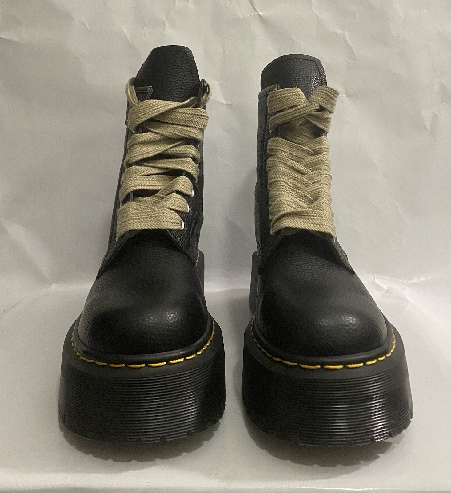 SAOLA Stivali da combattimento Rick Owen’s x Dr. Martens 1460 Jumbo pizzo suola quadrupla neri US 14