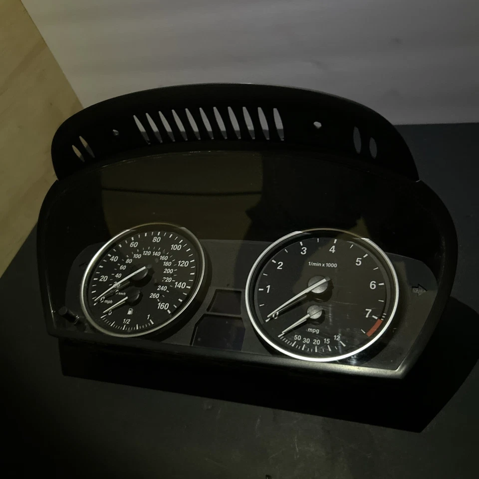 仪器速度计头/集群美国市场适合 2008 - 2010 宝马 528i 177k 英里 — 第 3/4 张图片