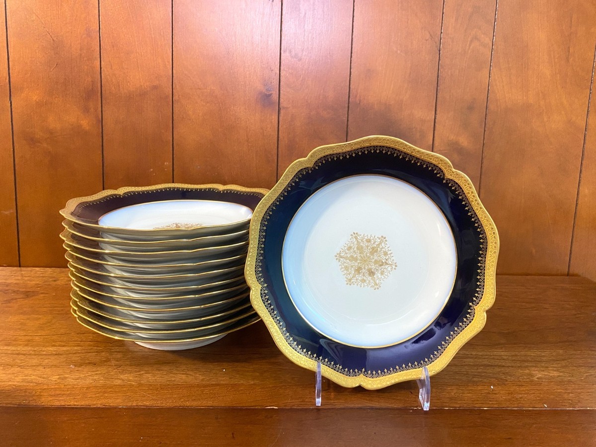 Limoges Wm. Guérin & Co. Dinner Service for 12, 62 Pcs, Cobalt
