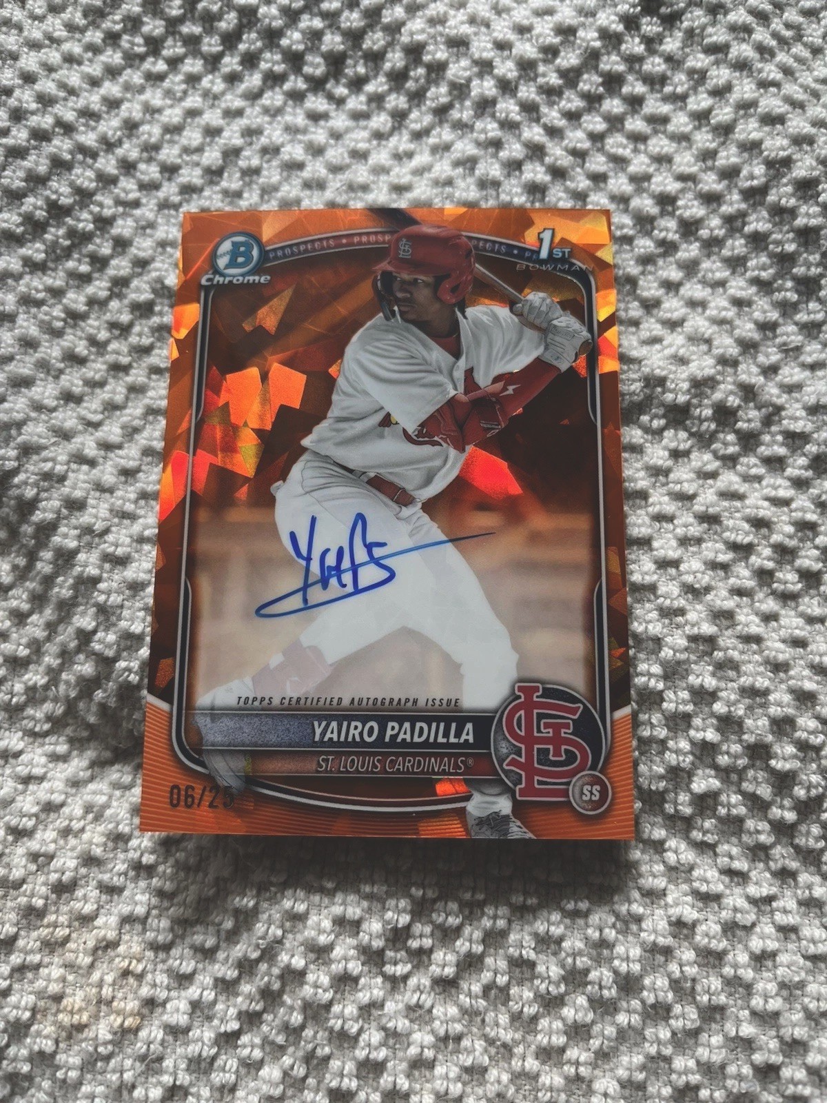 2025 BOWMAN CHROME SAPPHIRE YAIRO PADILLA AUTO ORANGE # 06/25 SSP