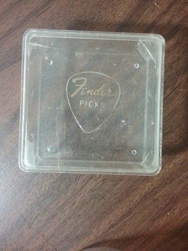 Vintage Fender Guitar Pick Box---Pre 1975----Rare! - 第 1/6 張圖片