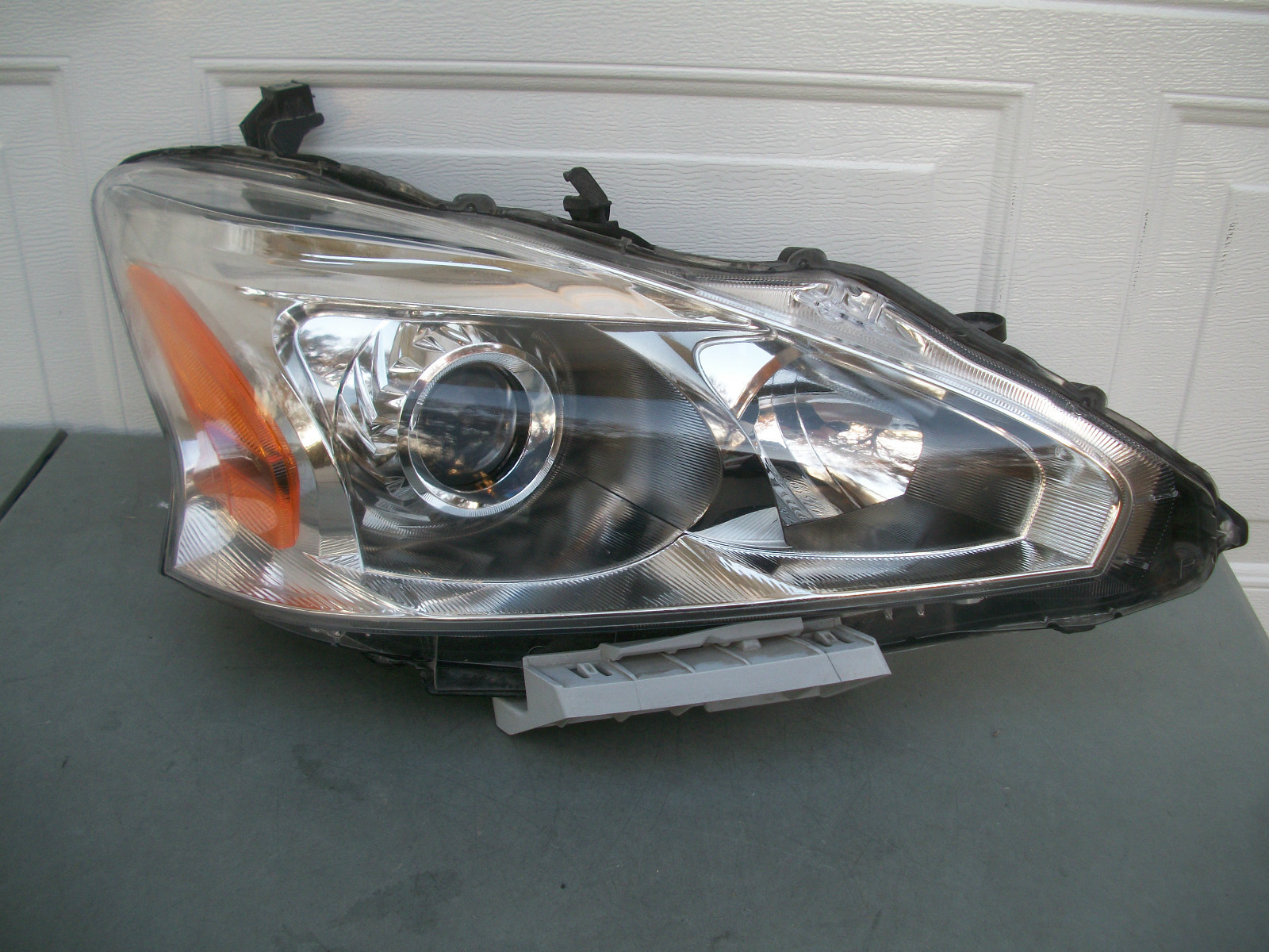 Picture 1 of 6