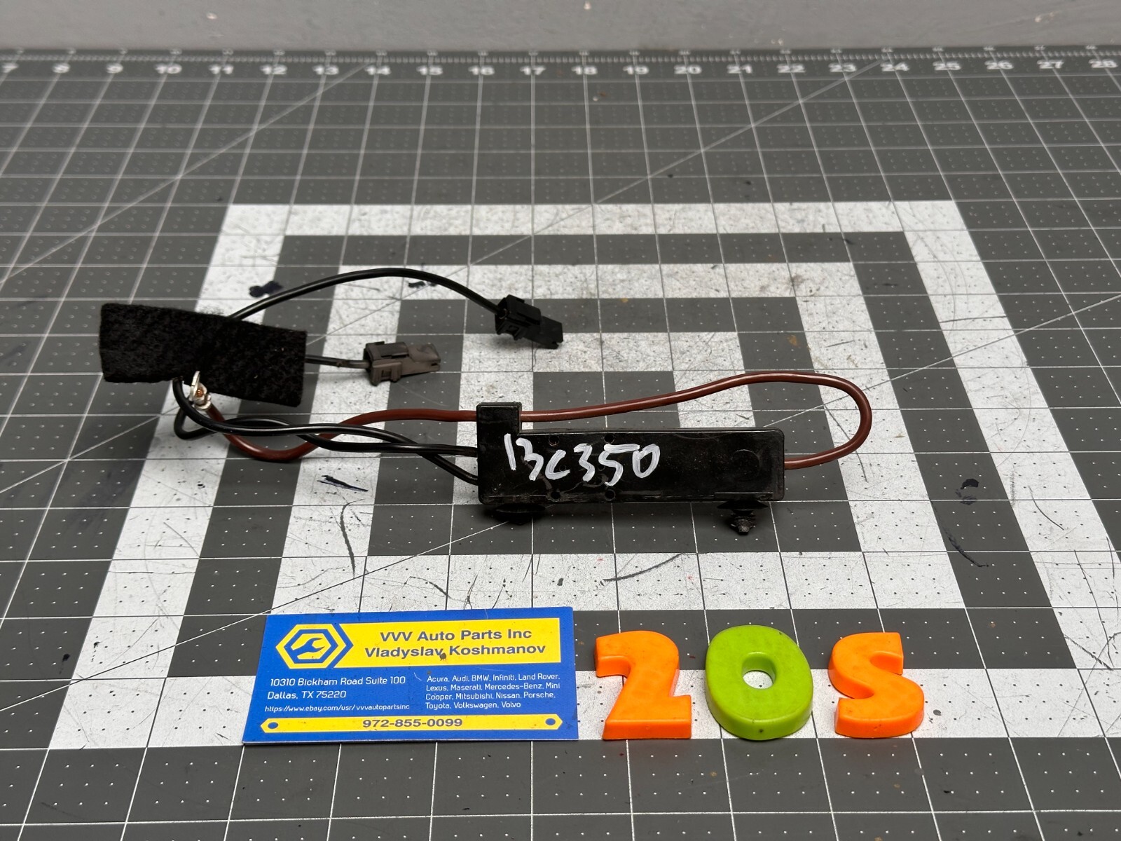 0814 Mercedes Cclass W204 REAR LEFT SIDE RADIO ANTENNA NOISE FILTER