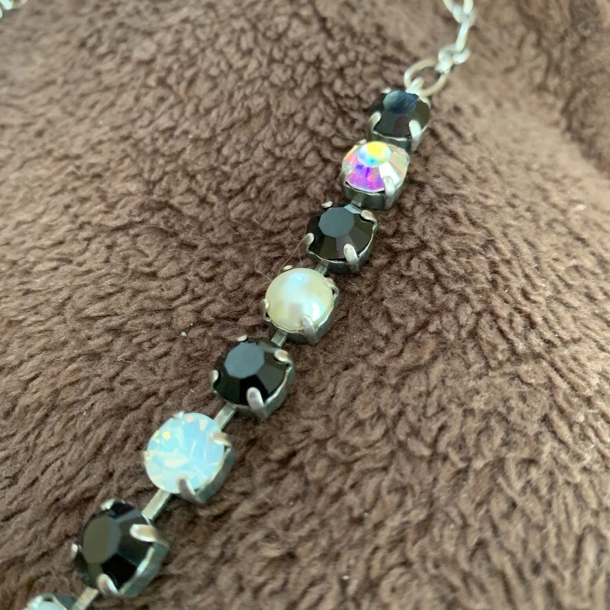 Collar para mujer Mariana Bette cristal de Swarovski negro marfil etc. Tono plata Foto 3 de 4