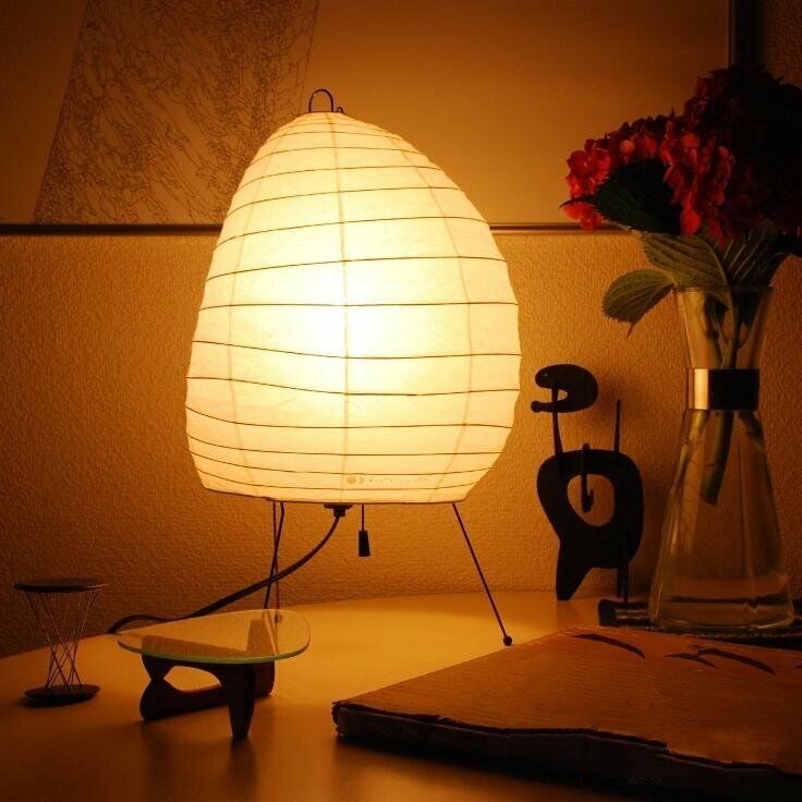 Isamu Noguchi AKARI 1N table lamp Japanese paper lighting Isamu Noguchi AKARI 1N table lamp Japanese paper lighting