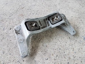 BMW 5er E60 E61 6er E63 E64 N52 Getriebeträger 6769965