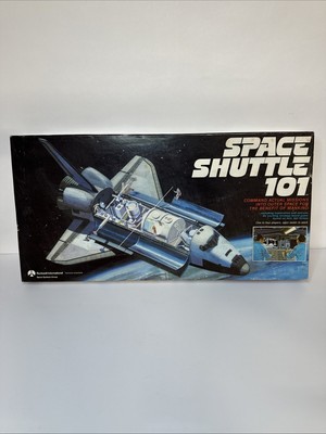Space Shuttle 101: Command actual missions into outer space board game 1978 NEW