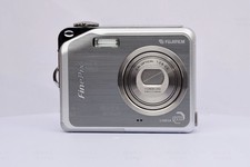 Fujifilm FinePix V10 Vintage Digital Camera Super CCD Built-In Games Full Set