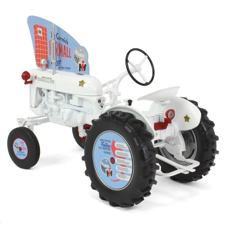 SPECCAST, INTERNATIONAL FARMALL CLUB Blanc Démonstrateur, échelle 1/16, ZJD1907 - Photo 4/4