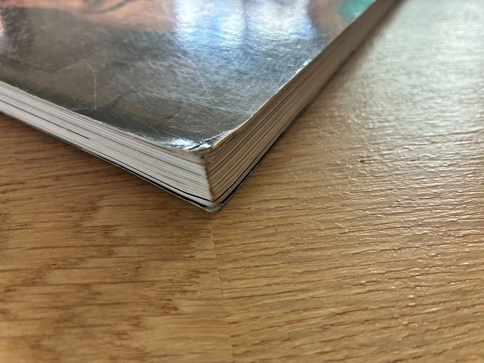 Graphis Magazine No.306 Vol 52, Nakajima, Greiman, Mendez, Diesel de Zitter 1996 - Image 4 of 4