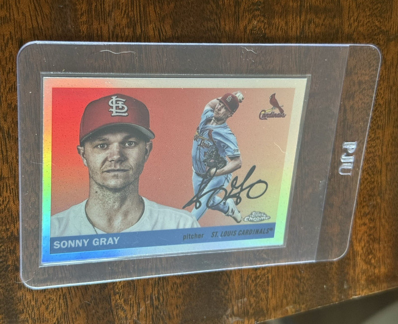 2025 Topps Chrome Platinum Sonny Gray St. Louis Cardinals #139 Chrome Refractor