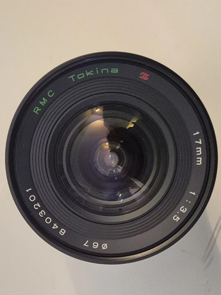 Tokina RMC 17mm F/3.5 Ultra Wide Angle Lens (Canon FD Mount) Excellent Cond... - Image 2 of 4