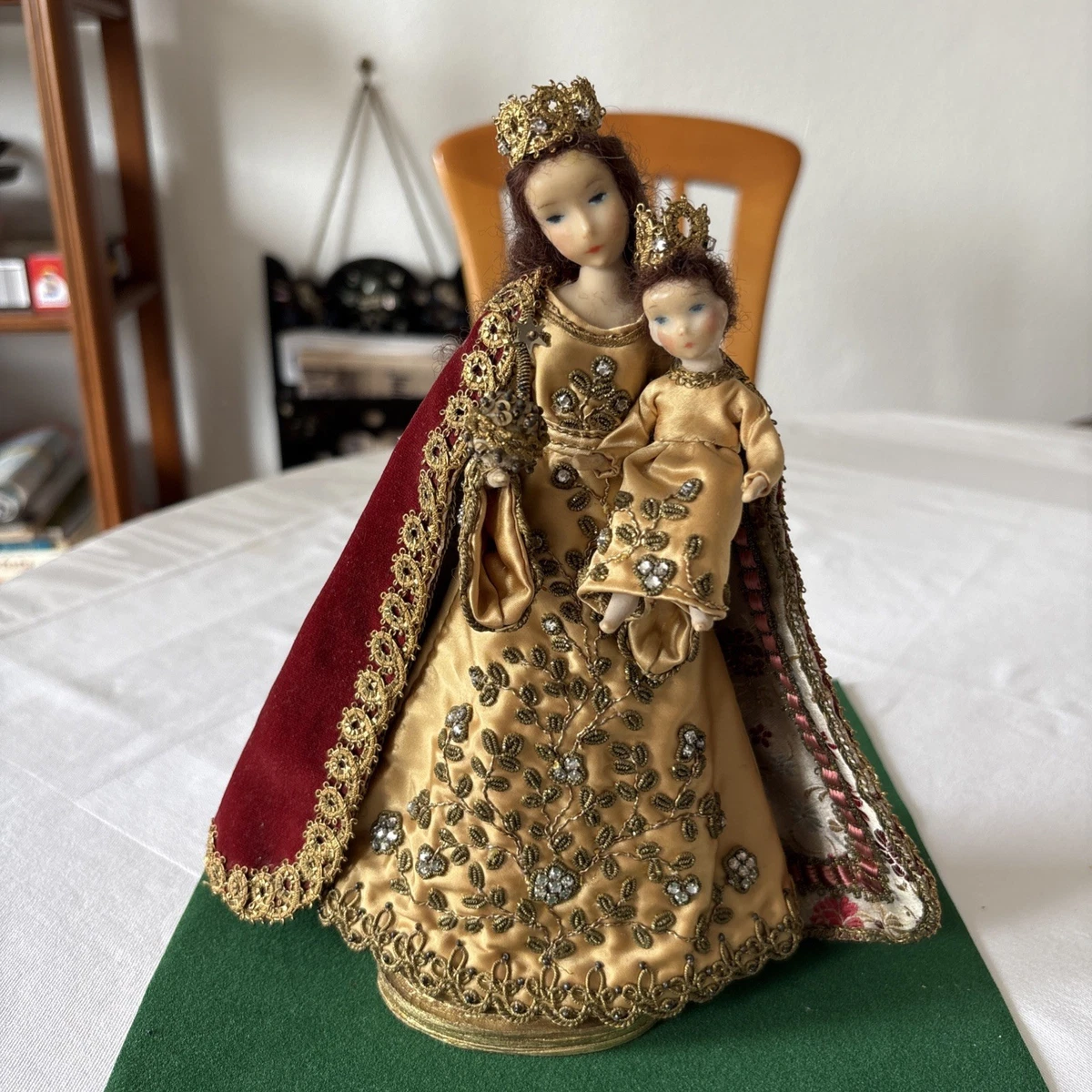 Maria Madonna Muttergottes Wachs Figur handgefertigt Margarete Uebel