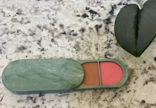 NEW Clinique Young Face Powder Blusher Lemon Rose/Honey Blush .2 Oz.