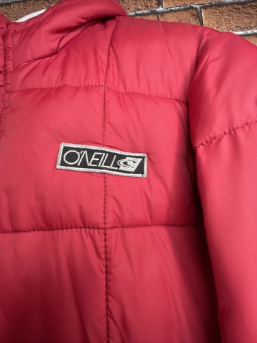 Chaqueta acolchada con capucha O’Neill vintage roja de 3 bolsillos talla mediana excelente estado - Imagen 2 de 9