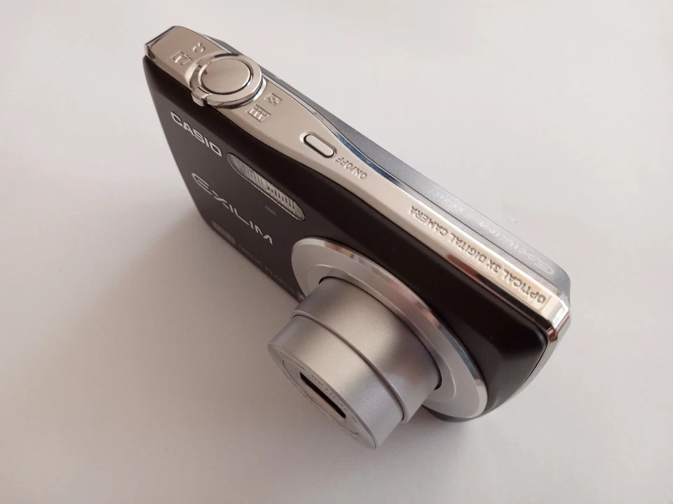 CASIO EXILIM EX-Z35 SCHWARZ 12.1 MP NEUW.+OVP+VIELE EXTRAS+RECHNUNG+DHL VERSAND - Bild 2 von 4