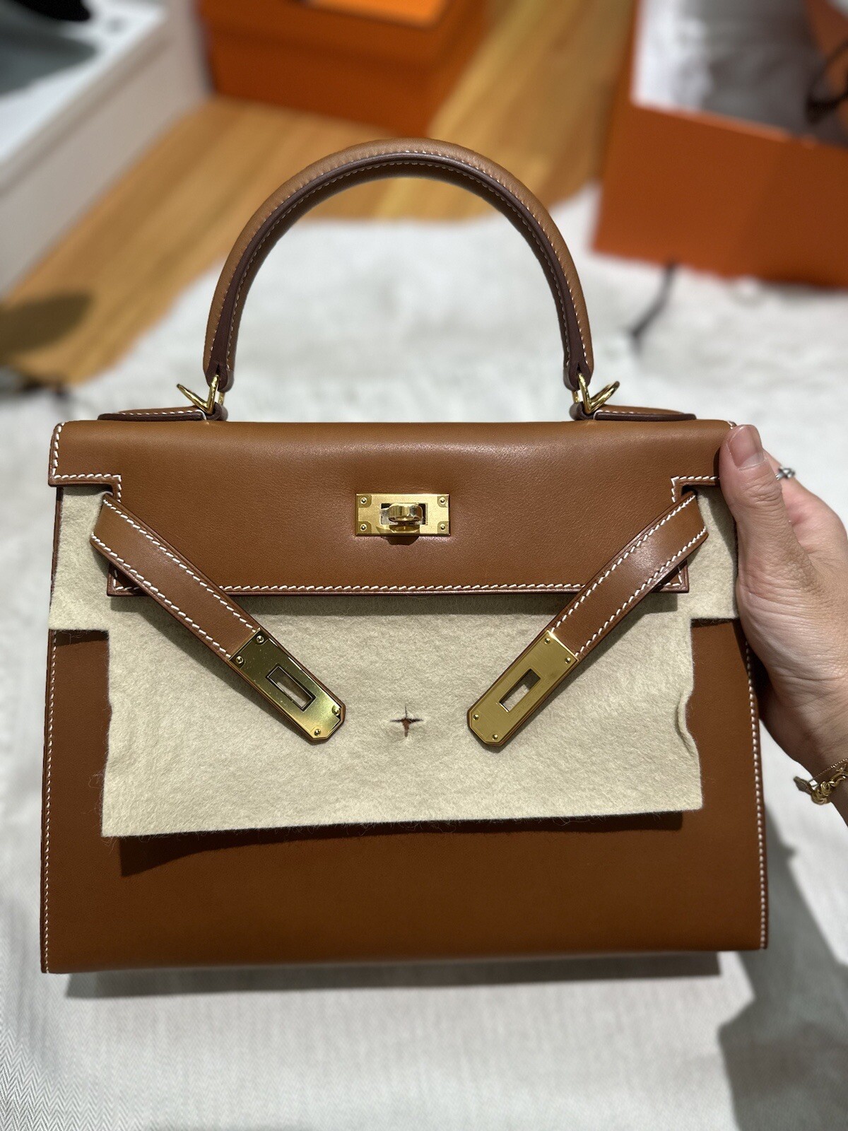 HERMES Kelly 28 Sellier Barenia Leather Brown Gold Hardware
