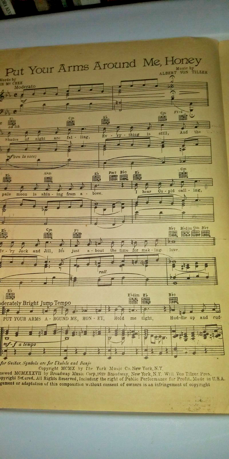 Foto 2 di 2
