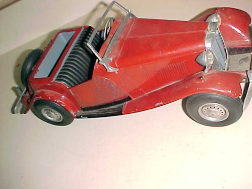 Fine DOEPKE MG - 16" RED CLASSIC MG BRITISH ROADSTER - MODEL TOYS - Picture 8 of 10
