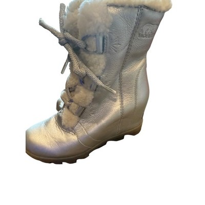 Sorel Wedge Snow Boots Silver Lace Up Faux Fur Cuff Winter Apres Ski