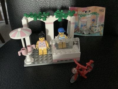 Lego System 6402 Café Sidewalk
