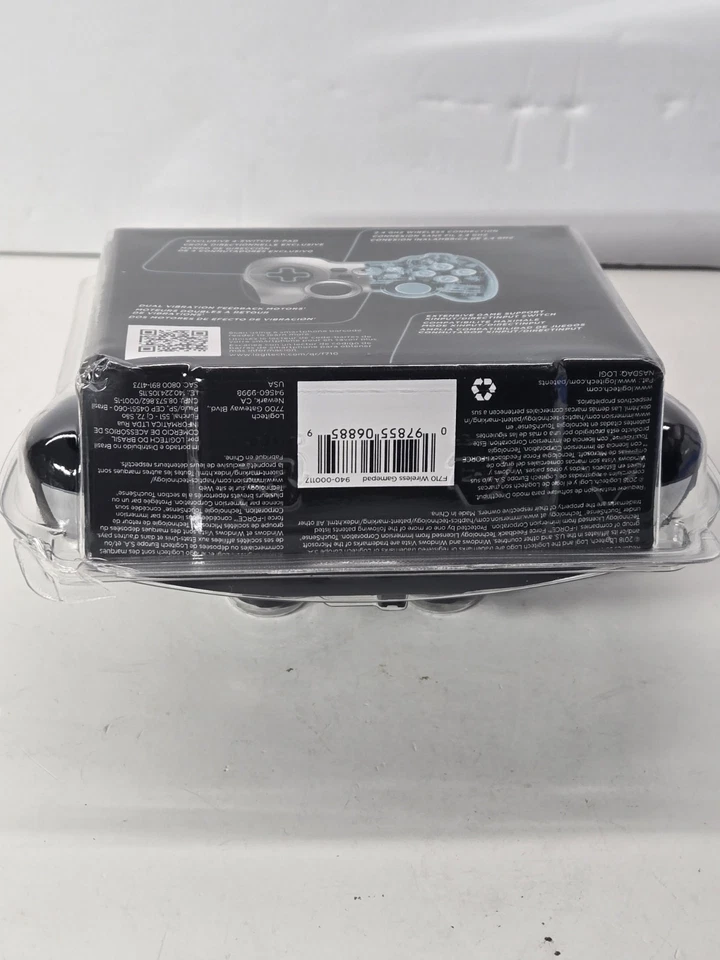 Logitech F710 Wireless Gamepad Controller Silver with Dongle NEW - Image 3 of 3