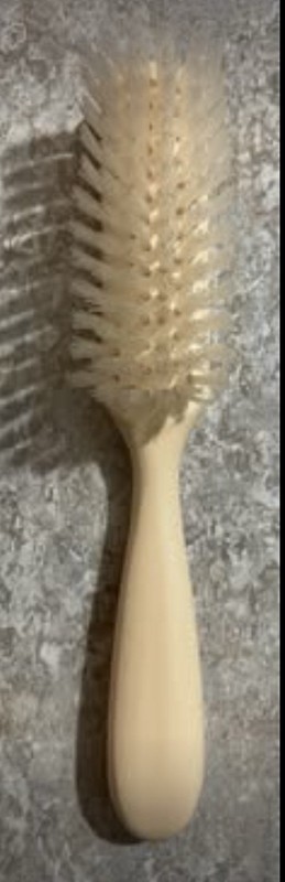 VINTAGE AVON HAIR BRUSH ‘PROFESSIONAL STYLE’ FREE SHIPPING!