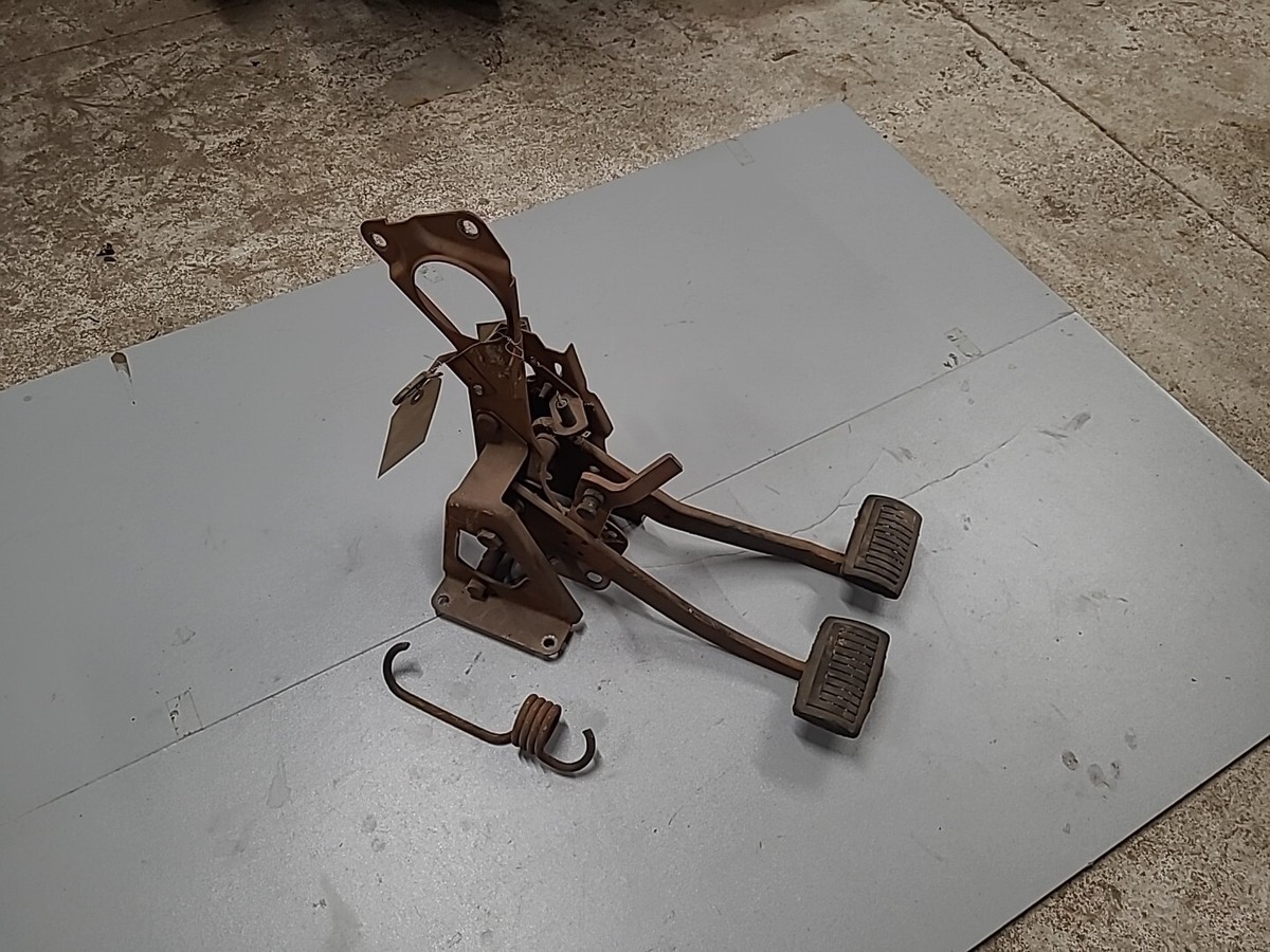 1966-67 Mopar B Body Clutch Pedals Four 4 Speed Manual 1966-67 Mopar B Body Clutch Pedals Four 4 Speed Manual