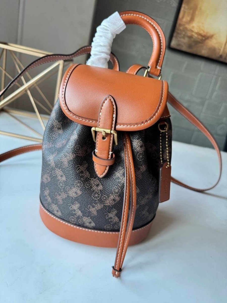 ◆Coach◆ Harper Backpack with Horse and Carriage CAM32 B4RH COACH CAM31 Harper BackPack With Horse and Carriage Print 2