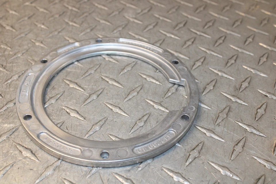 19 / 23 BMW S1000RR / S 1000RR Fuel Pump OEM 8414945-03 — 第 3/4 张图片