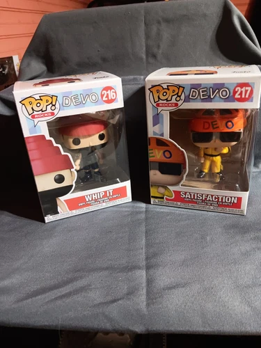 POP Rocks Devo #216 Whip It & #217 Satisfaction NIB Bobblehead Collectible Set