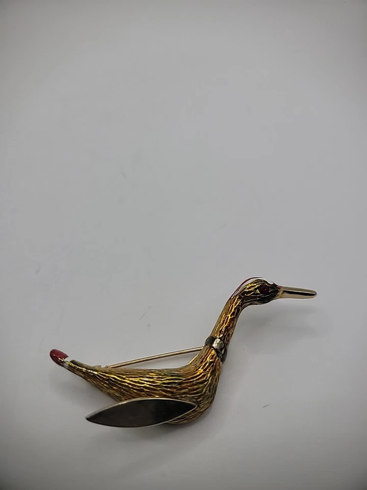 Broche prendedor vintage pato pájaro aves tono dorado ojos de cristal rojo cola roja joyería Foto 2 de 4