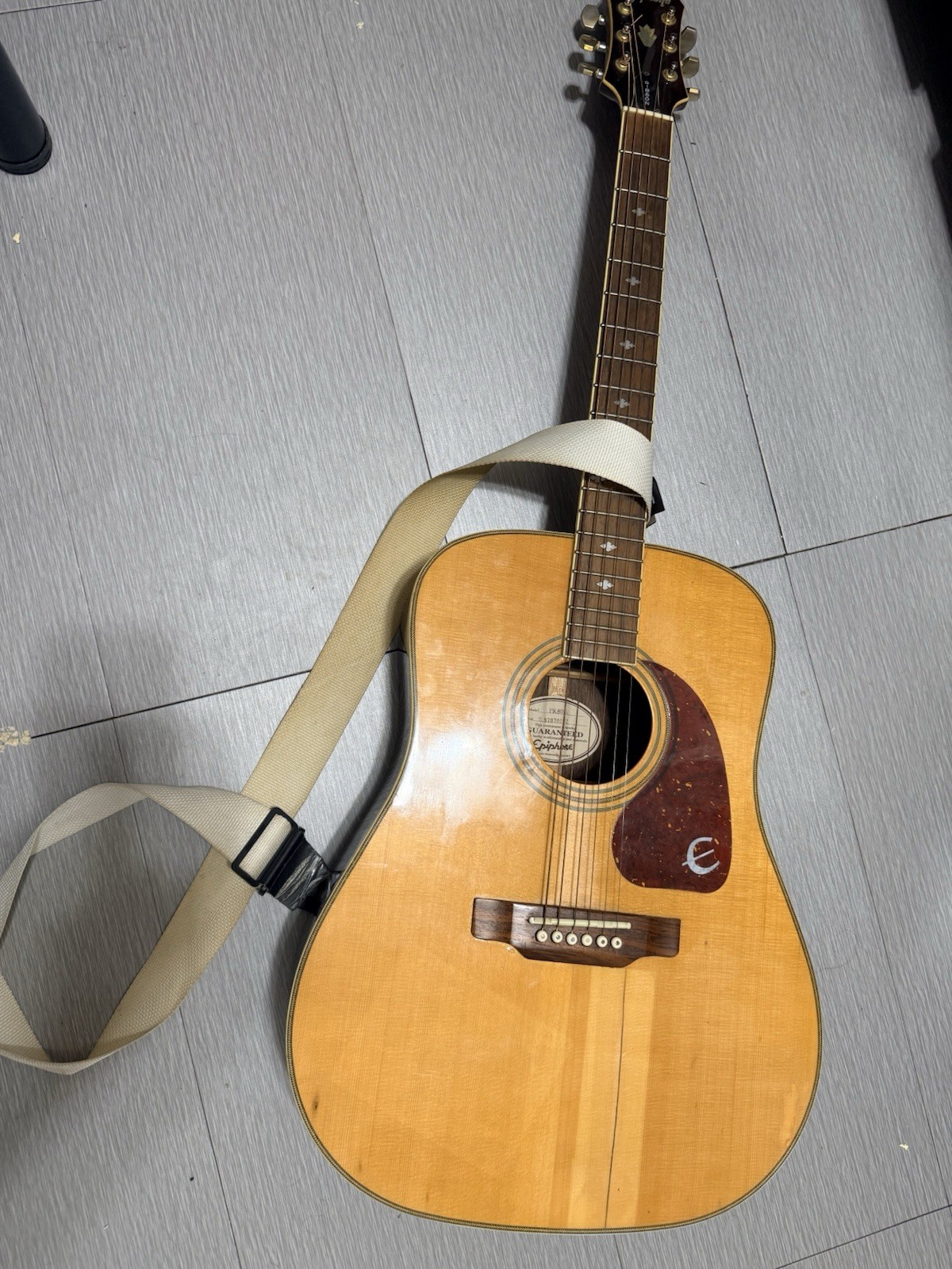 Epiphone FT-120 Caballero Dreadnought Acoustic Guitar, Natural, 6 String, Strap