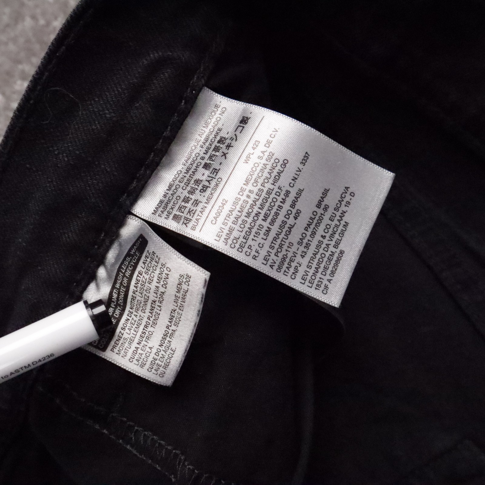 Levi's Mens Straight Leg Slight Taper 34x30 Dark Wash Black Denim Jeans thumbnail 8