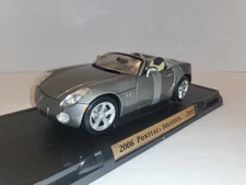 1979 Pontiac Solstice Road Signature 1/18 Silver